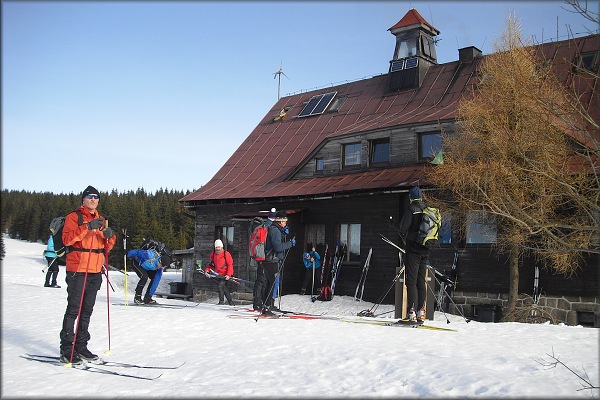 Před chatou Górzystów (845 m.n.m.)